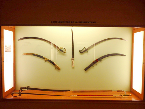 Spanish Cutlasses.